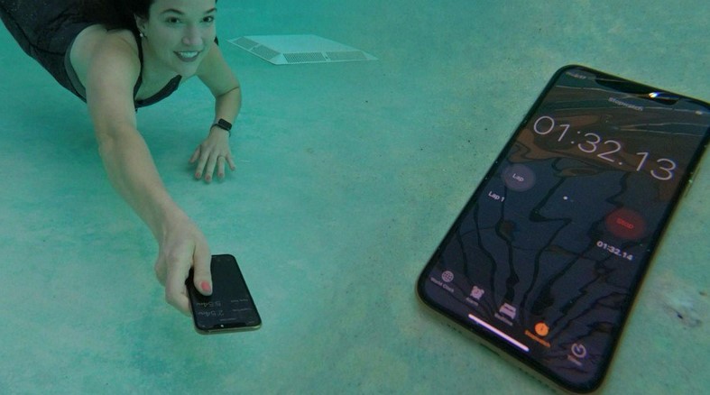 Can you swim with iPhone 13 pro?