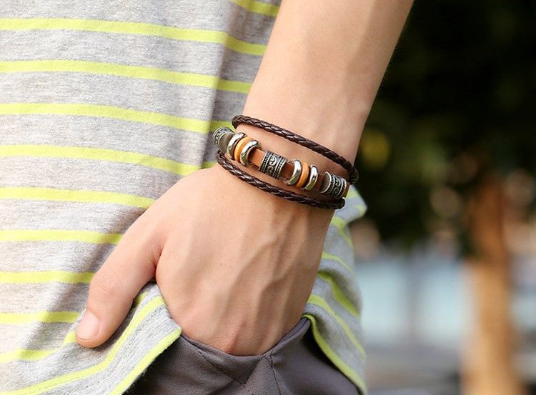 Style in the Workplace: Professional Looks with Bracelets